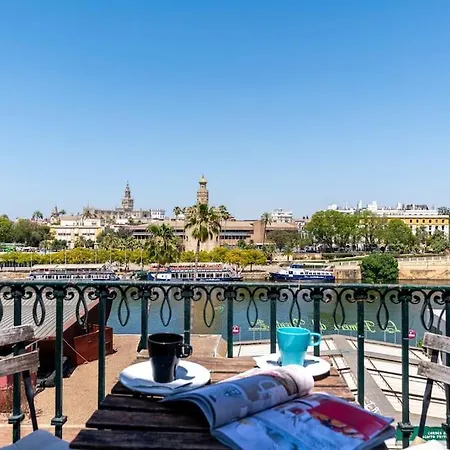 Atico Con Vistas A La Torre Del Oro Y Catedral By Thegoodtourist Apartamento Sevilla