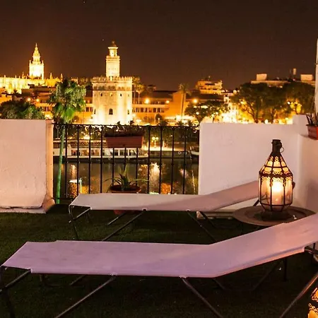 Daire Atico Con Vistas A La Torre Del Oro Y Catedral By Thegoodtourist Sevilla